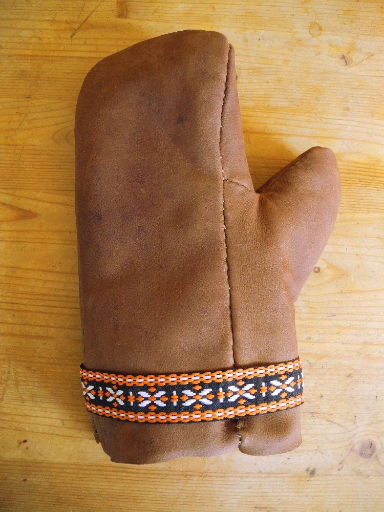 Buckskin Mittens - DIY Kit - Moose and Ribbon - Lure of the North Outfitters